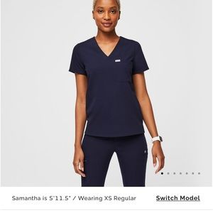 Figs Catarina One Pocket Scrub Top Navy